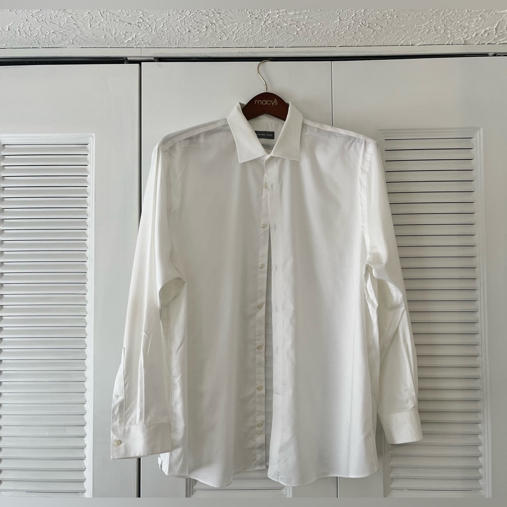 Men’s Solid white dress shirt